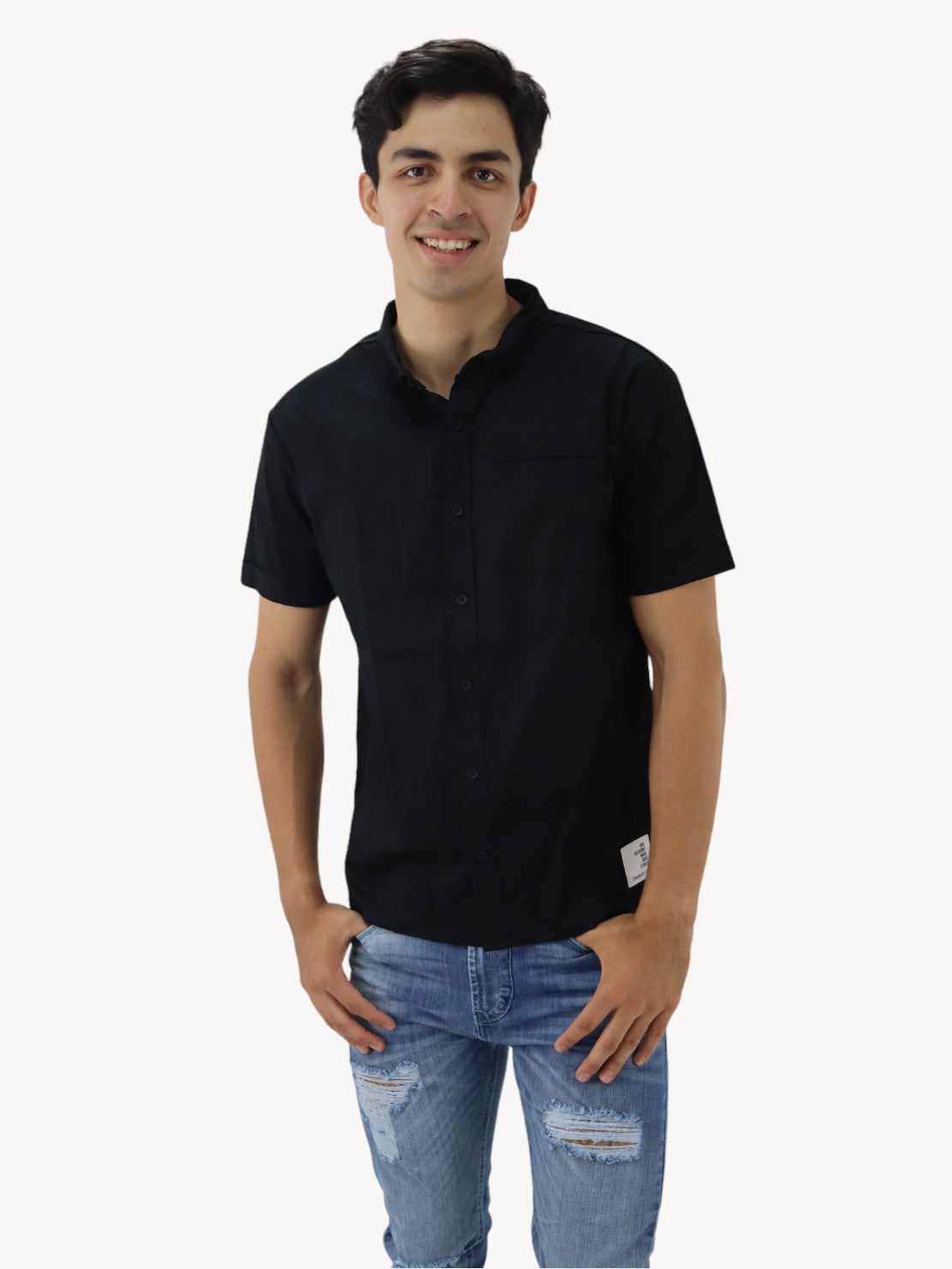 Camisa manga corta de color negro