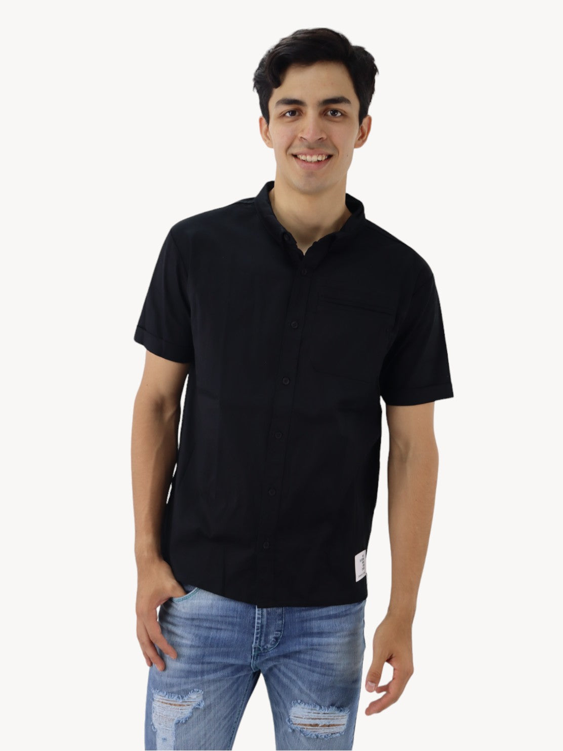 Camisa manga corta de color negro