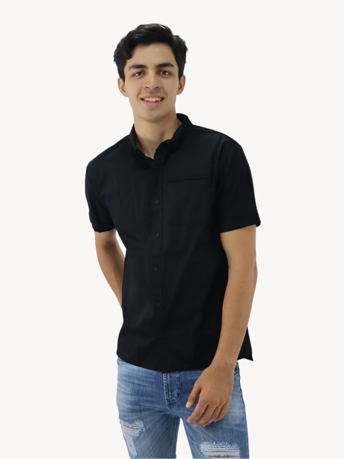 Camisa manga corta de color negro