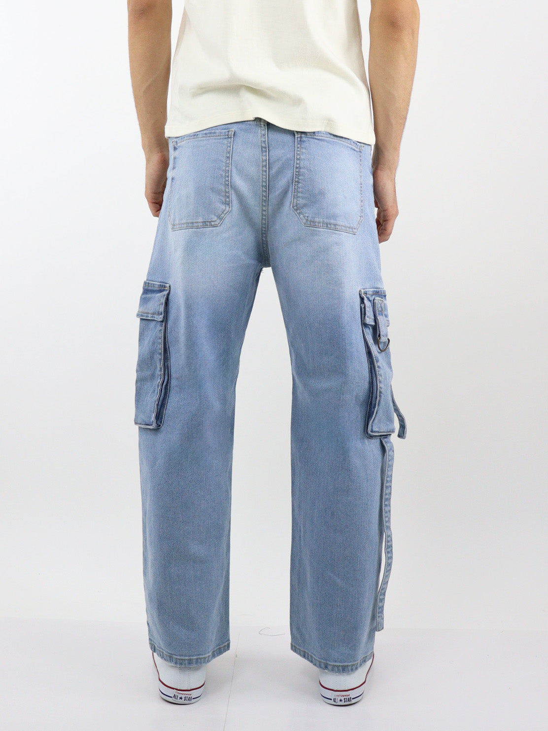 Jeans estilo baggy azul claro cargo