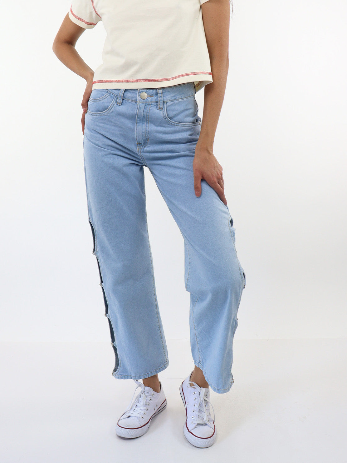 Jeans baggy con aberturas