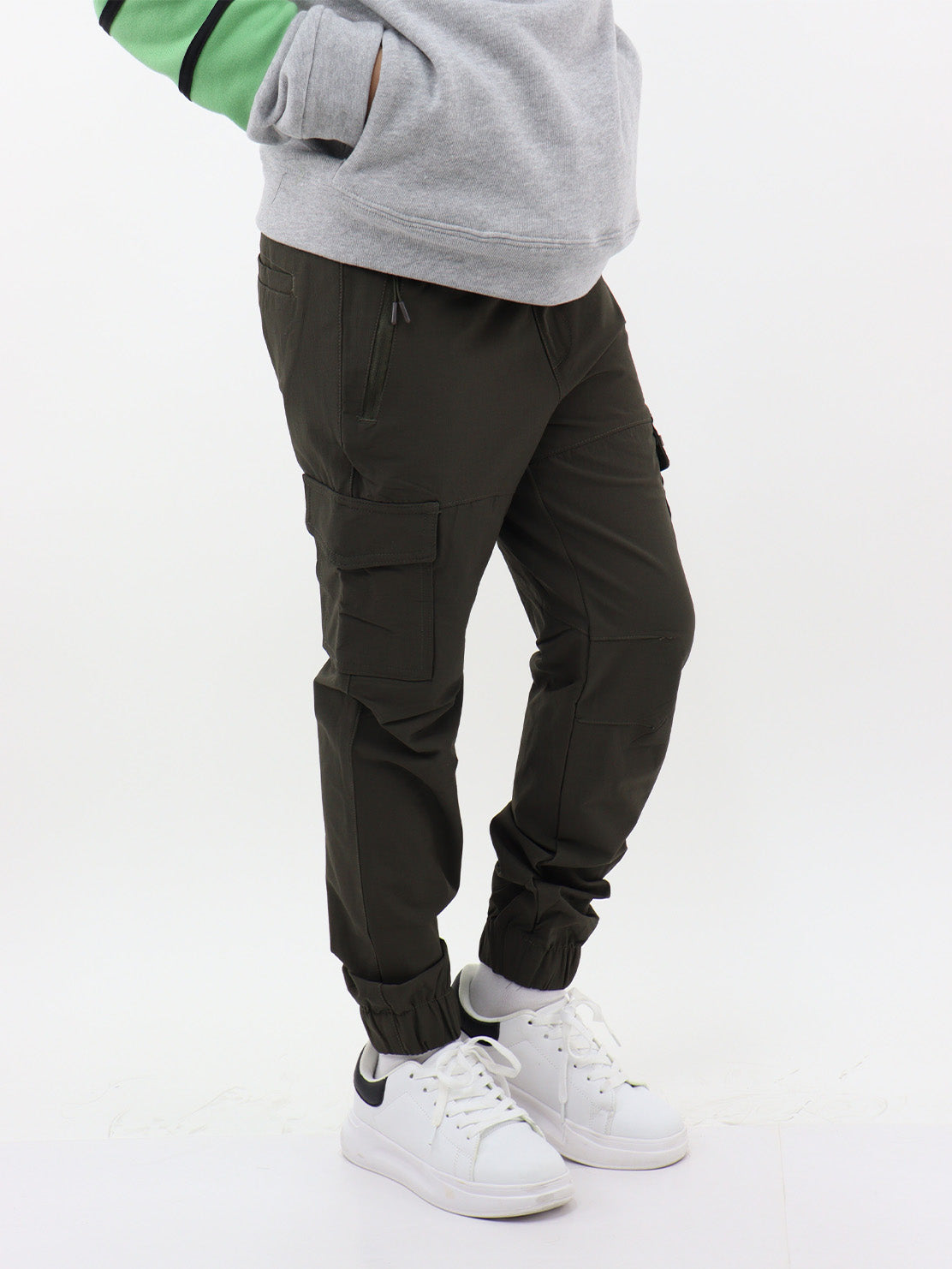 Jogger cargo tipo pants verde militar
