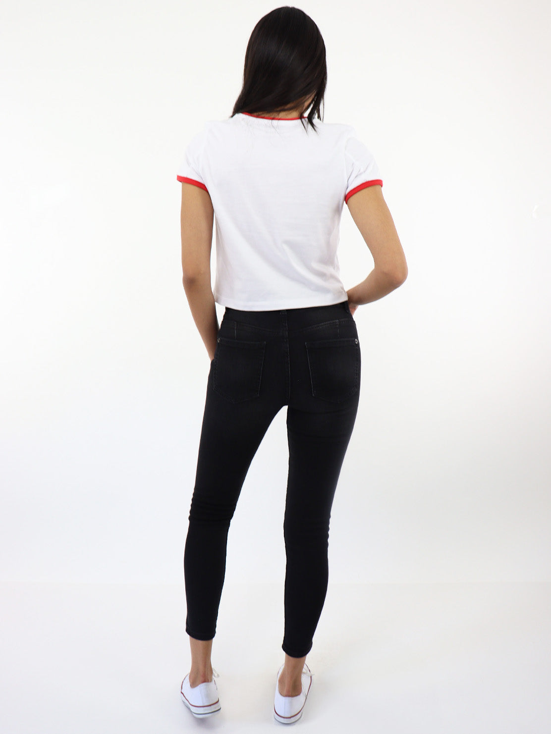 Jeans skinny negro deslavado