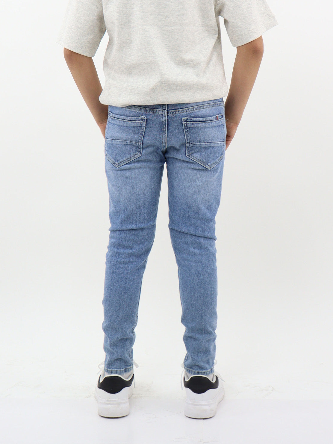 Vaquero slim fit azul claro