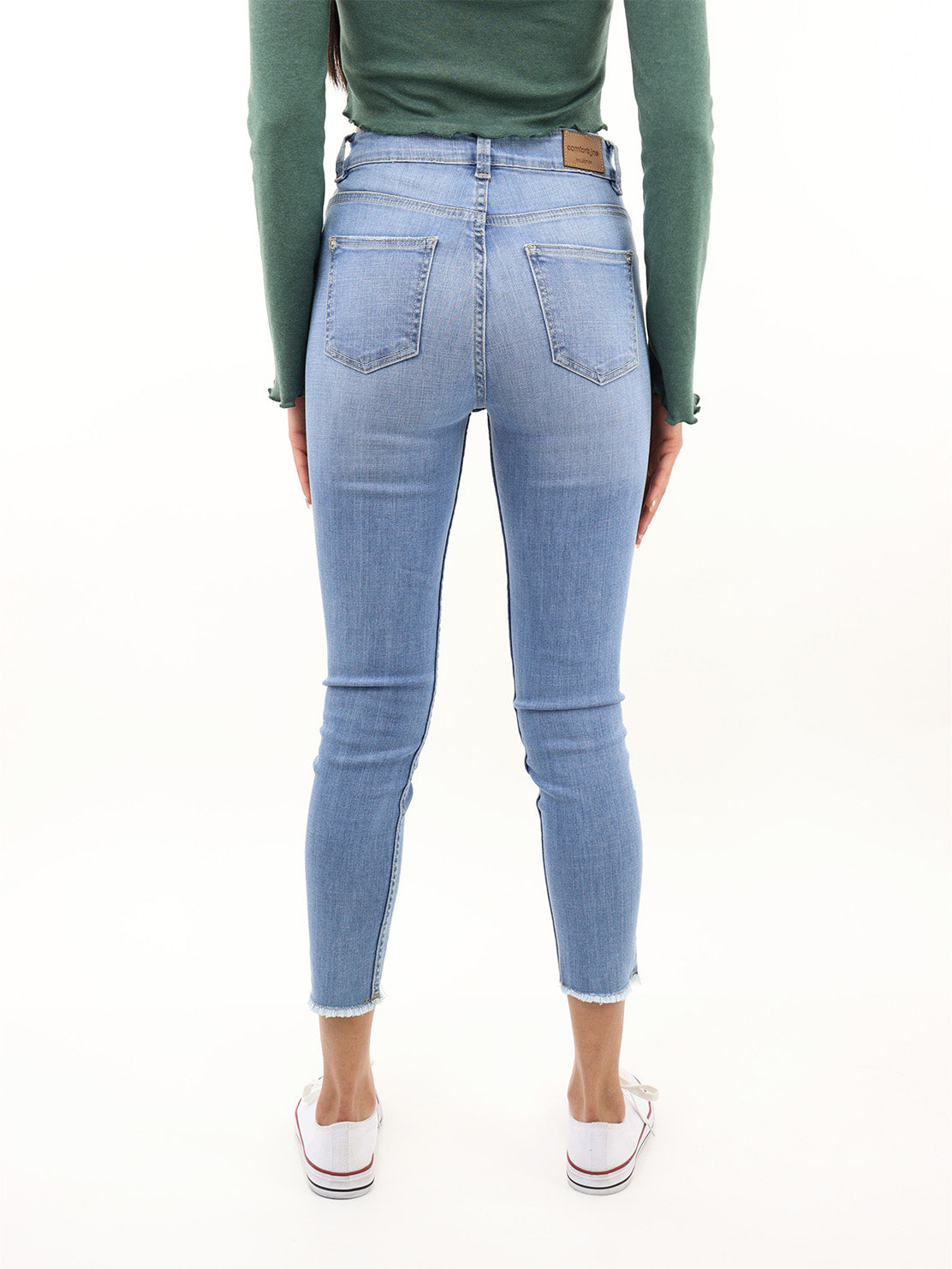 Jeans Skinny Con Destrucción