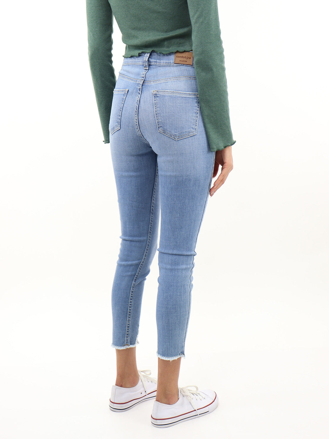 Jeans Skinny Con Destrucción