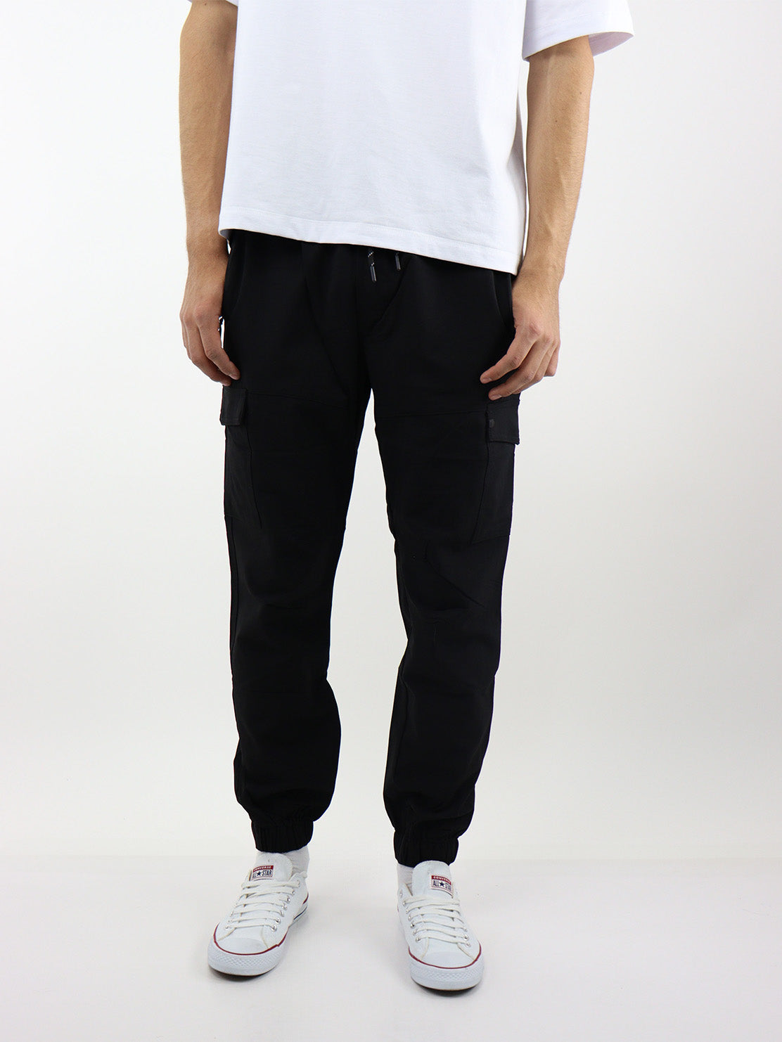 Jogger cargo negro