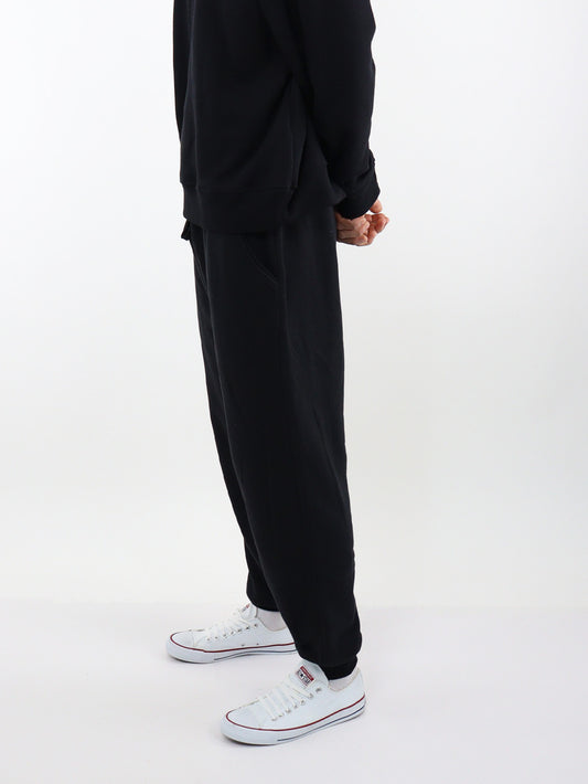 Jogger tipo pants de color negro