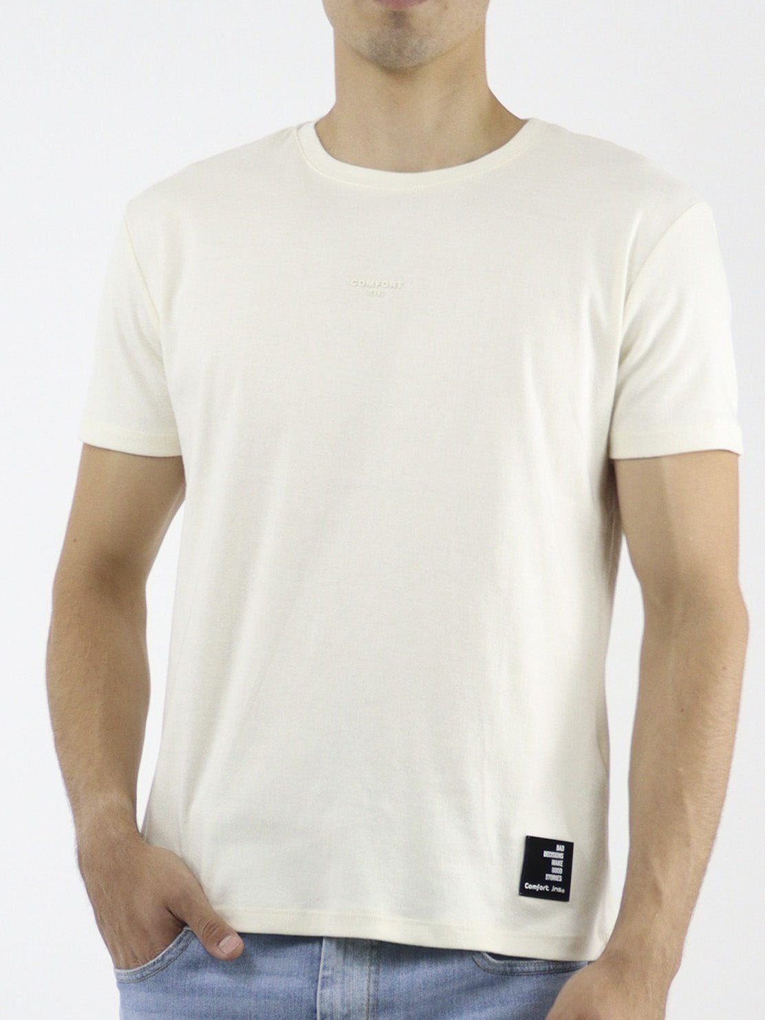 Playera lisa estándar fit en tono hueso