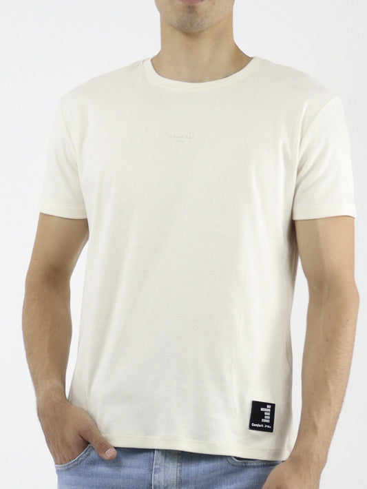 Playera lisa estándar fit en tono hueso