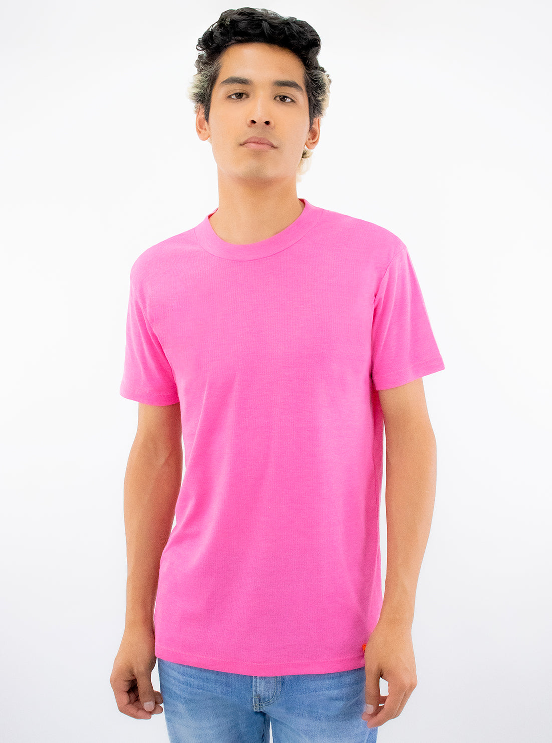 Playera básica manga corta de color rosa