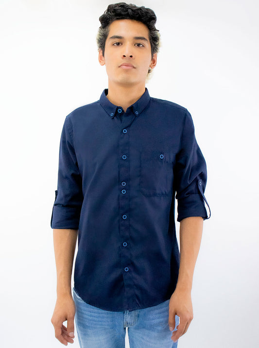 Camisa manga larga con botones y bolsillo color azul marino