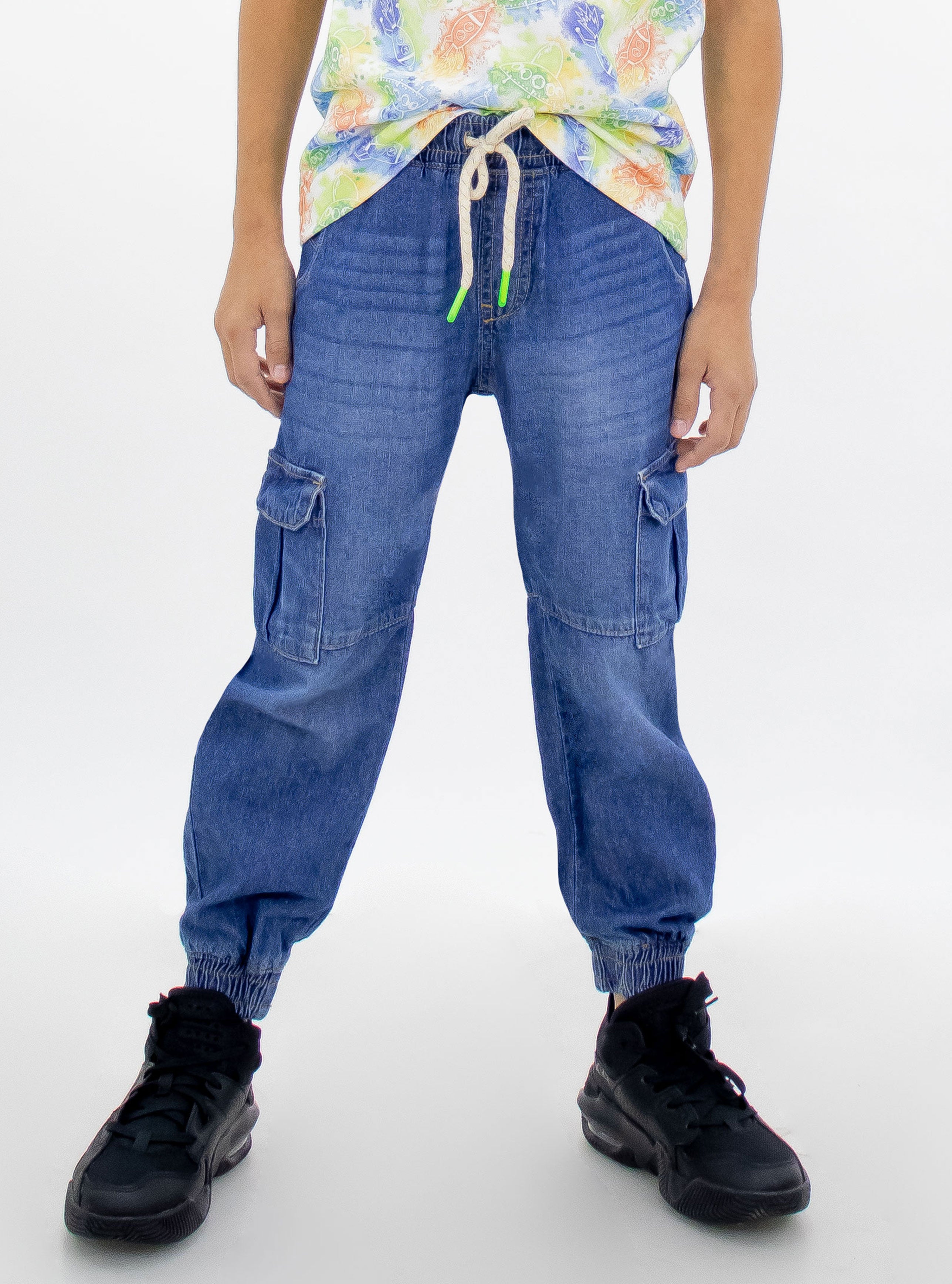 Jogger denim cargo de color azul oscuro 1 2
