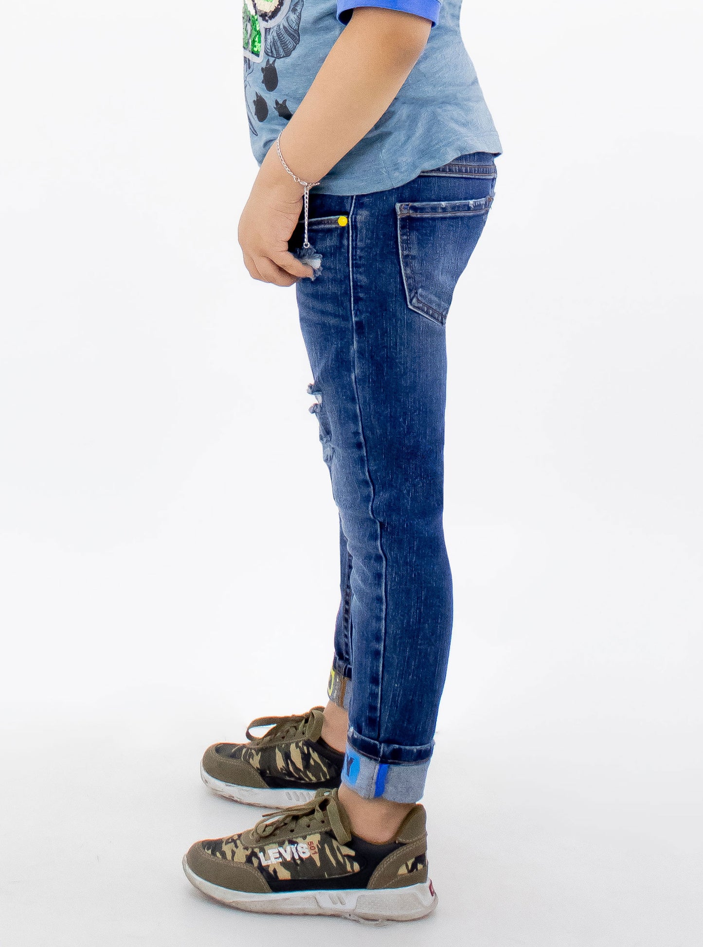 Jeans skinny de color azul oscuro con estampado