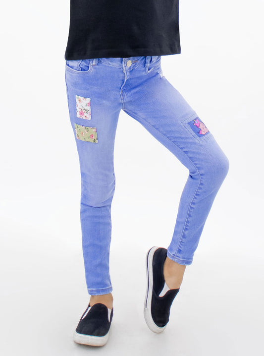 Jeans skinny con parches decorativos (EDICIÓN ESPECIAL)