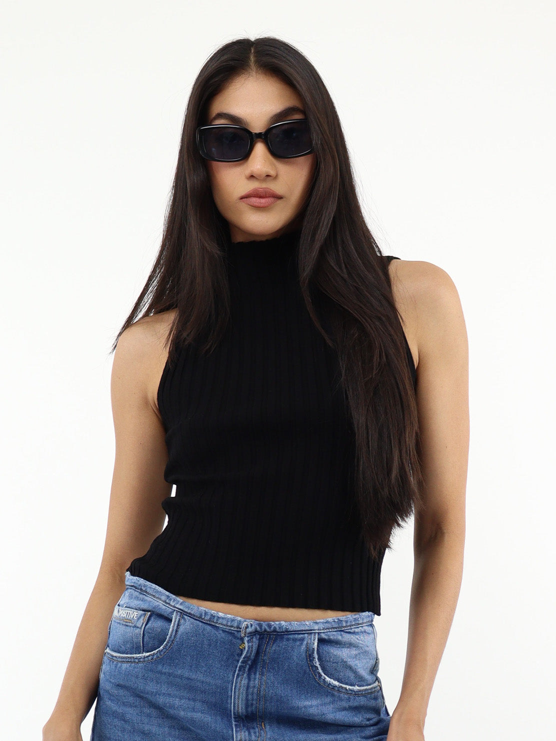 Blusa sin mangas cuello alto