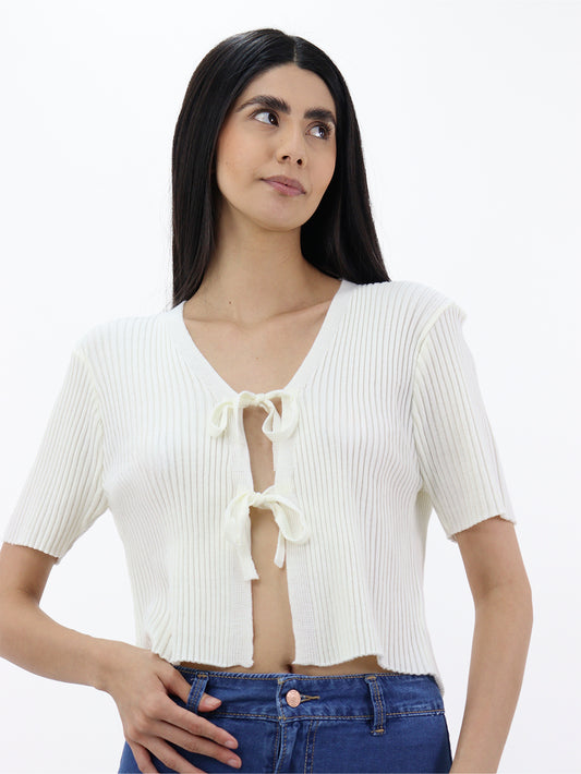 Blusa con cordón