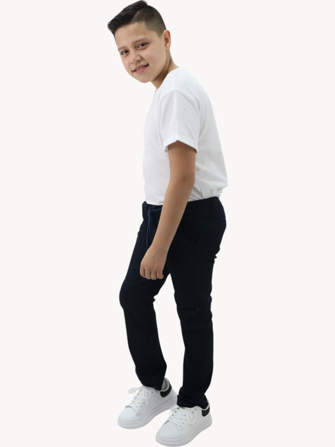 Pantalón slim fit azul marino