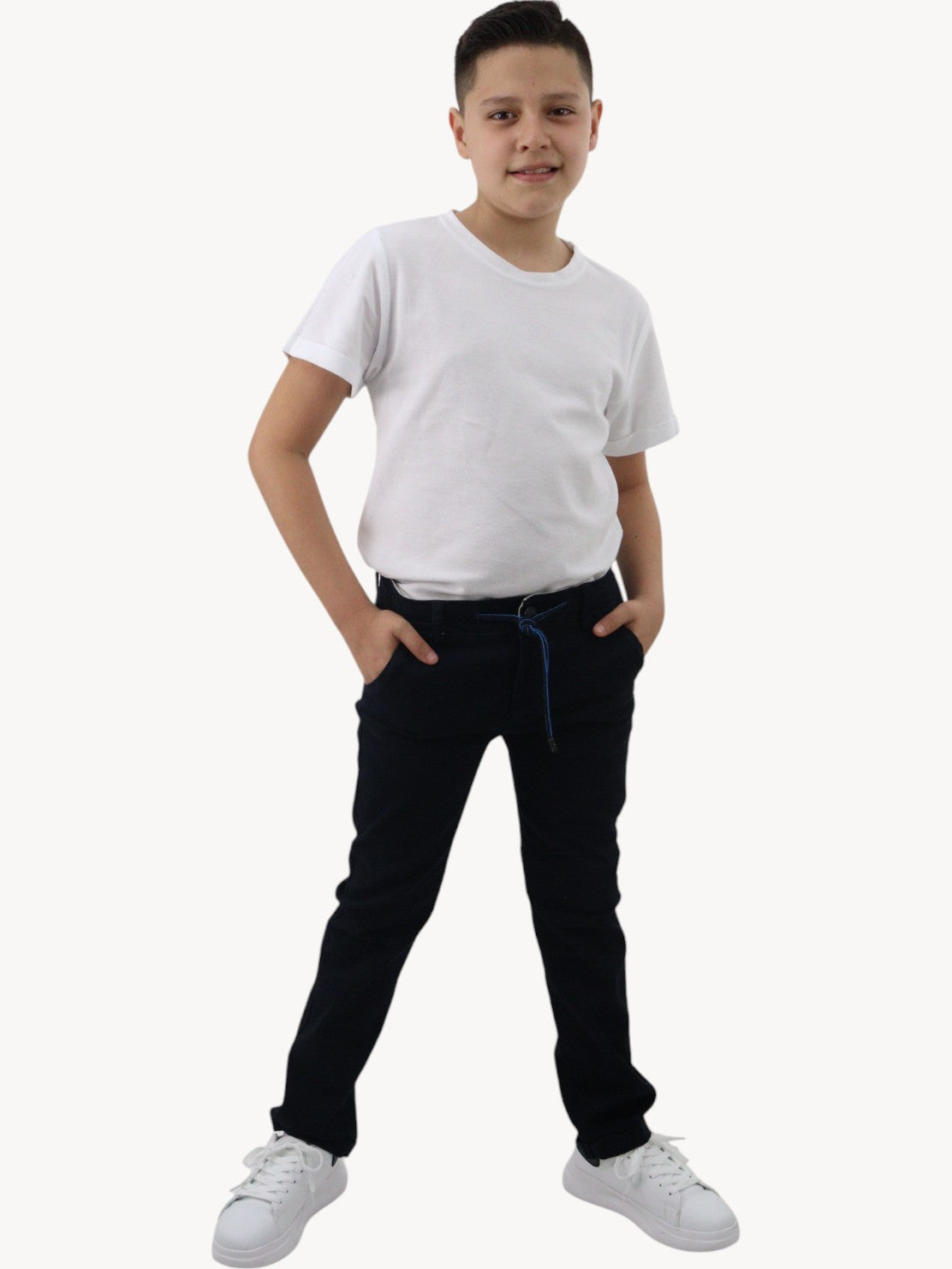 Pantalón slim fit azul marino