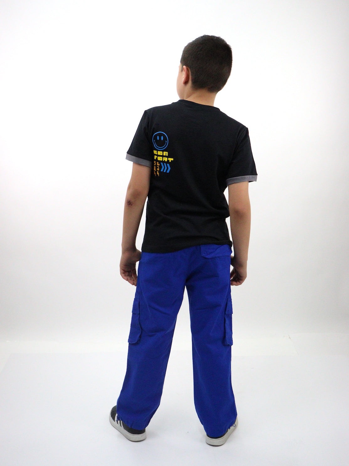 Pantalón parachute de color azul