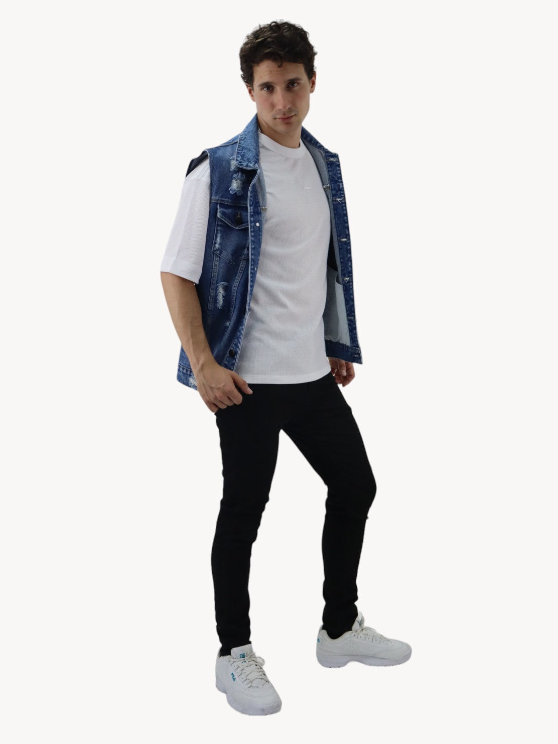 Chaleco denim de color azul oscuro con destrucción