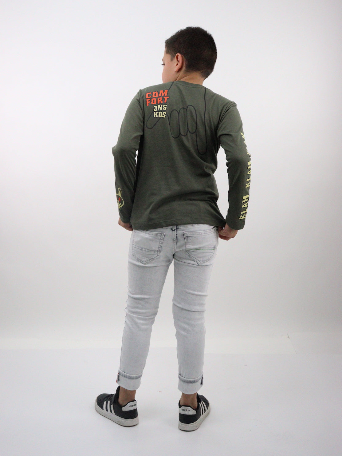 Jeans skinny gris claro con snow