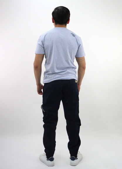 Jogger cargo gabardina de color azul marino