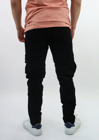 Jeans cargo de color negro (NUEVA TEMPORADA)