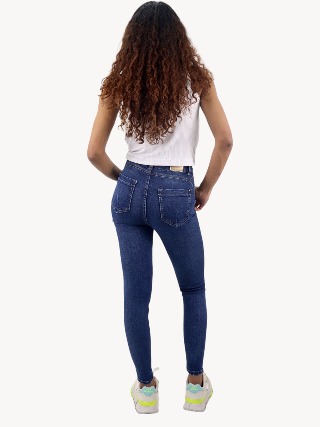 Jeans skinny tiro alto azul oscuro