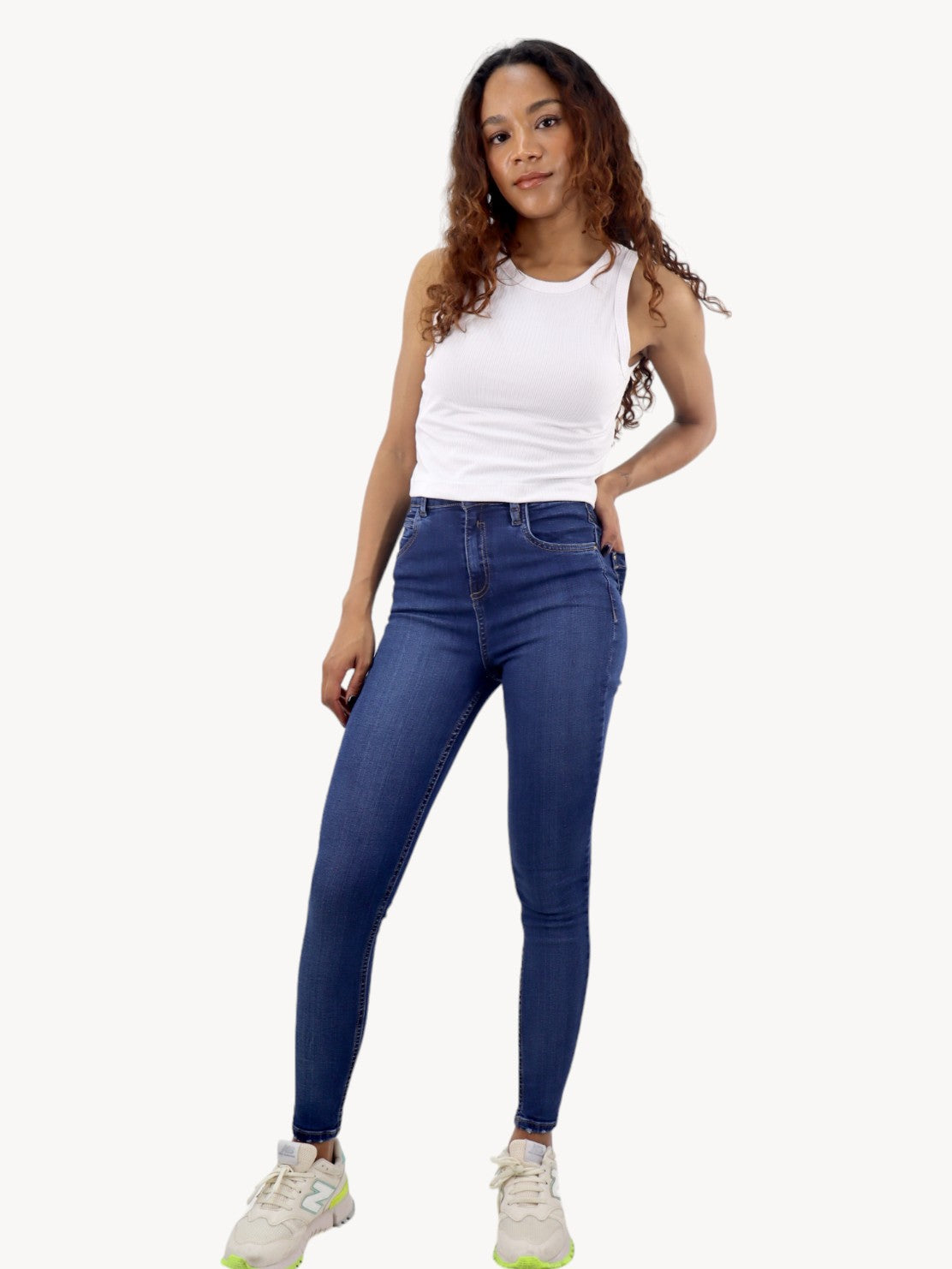 Jeans skinny tiro alto azul oscuro