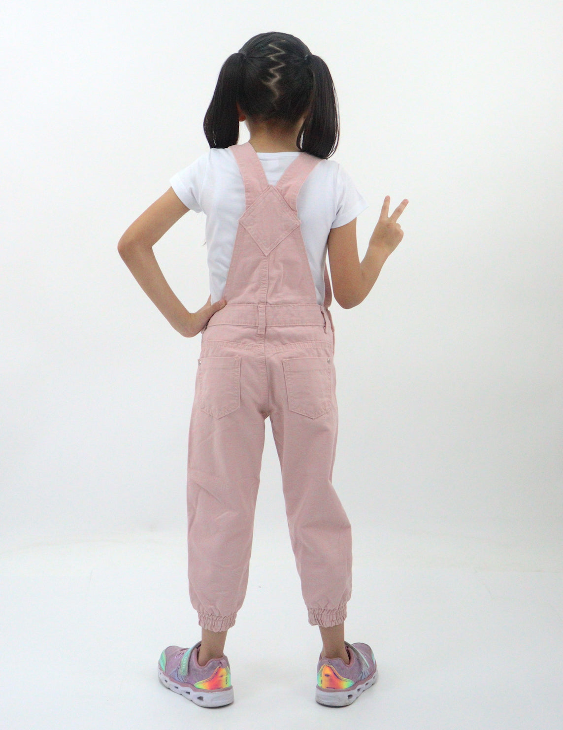 Overol jogger de color rosa palo