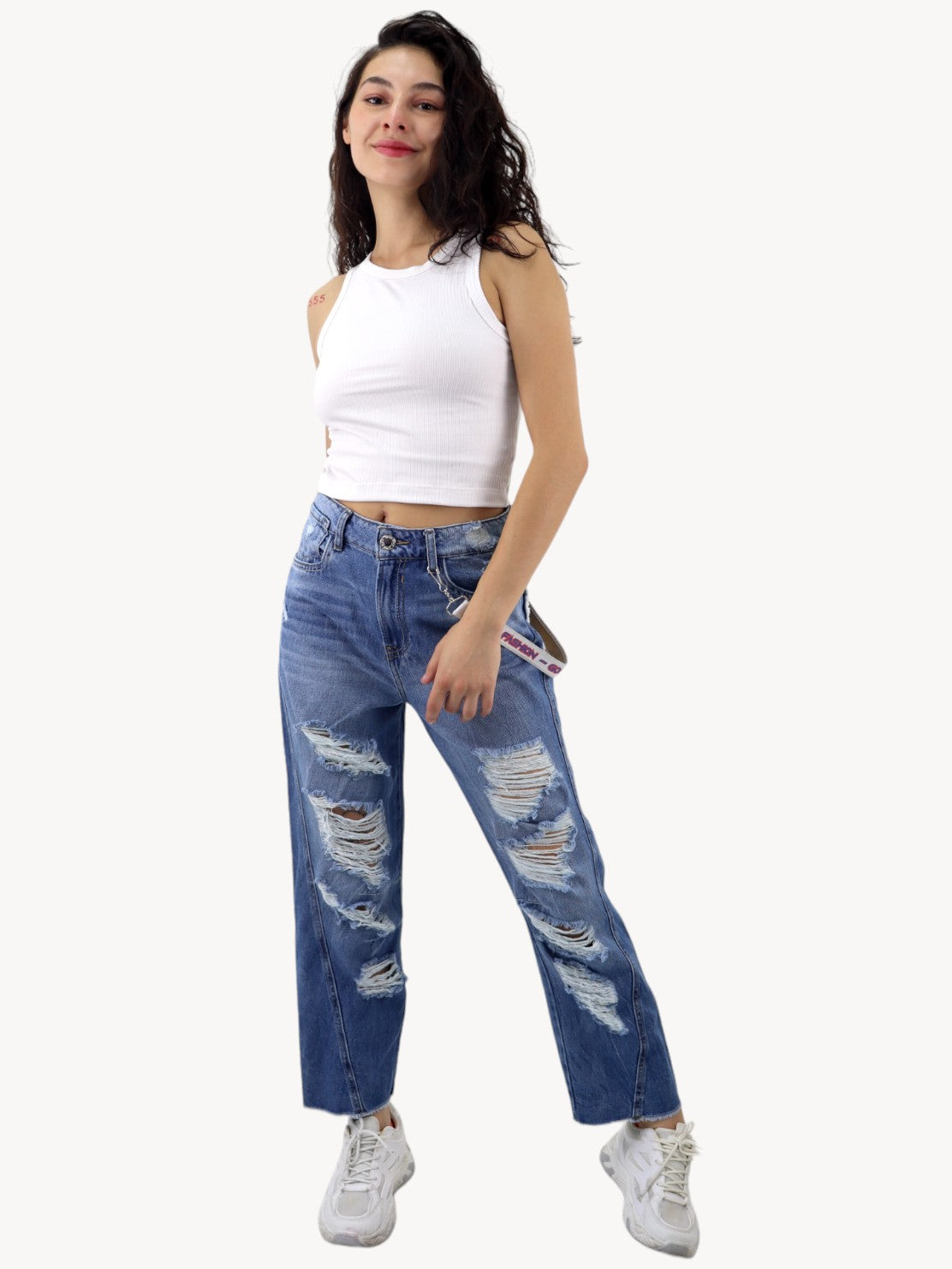 Jeans mom amplio azul medio con destrucción