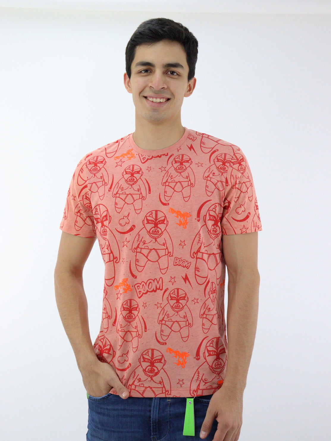 Playera manga corta de color naranja con print