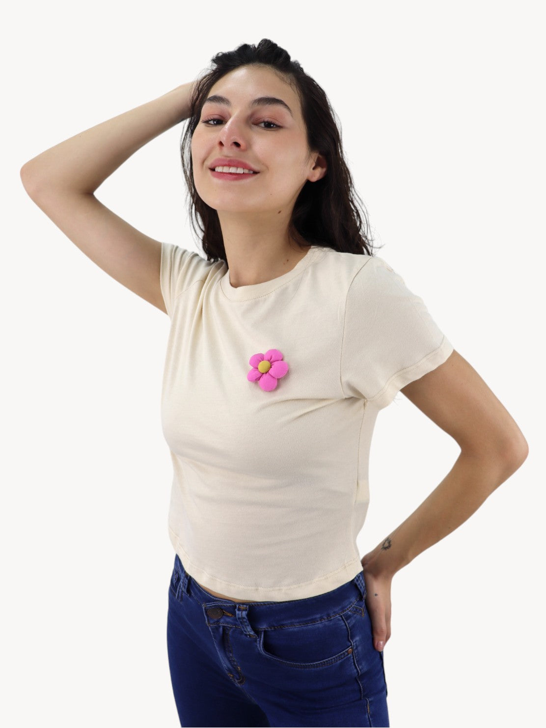 Playera manga corta con diseño floral