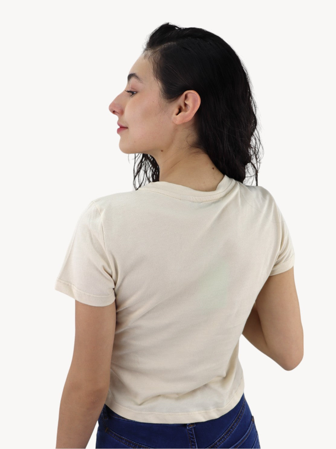 Playera manga corta con diseño floral