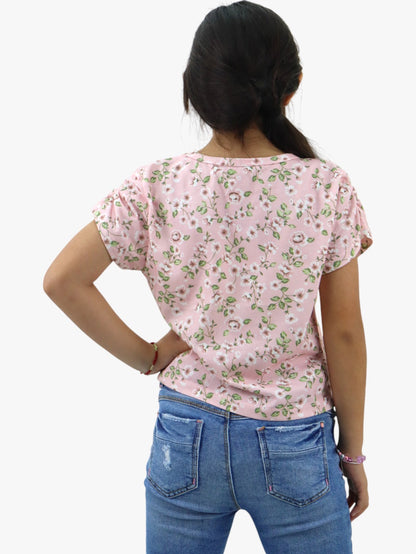 Playera manga corta con print floral