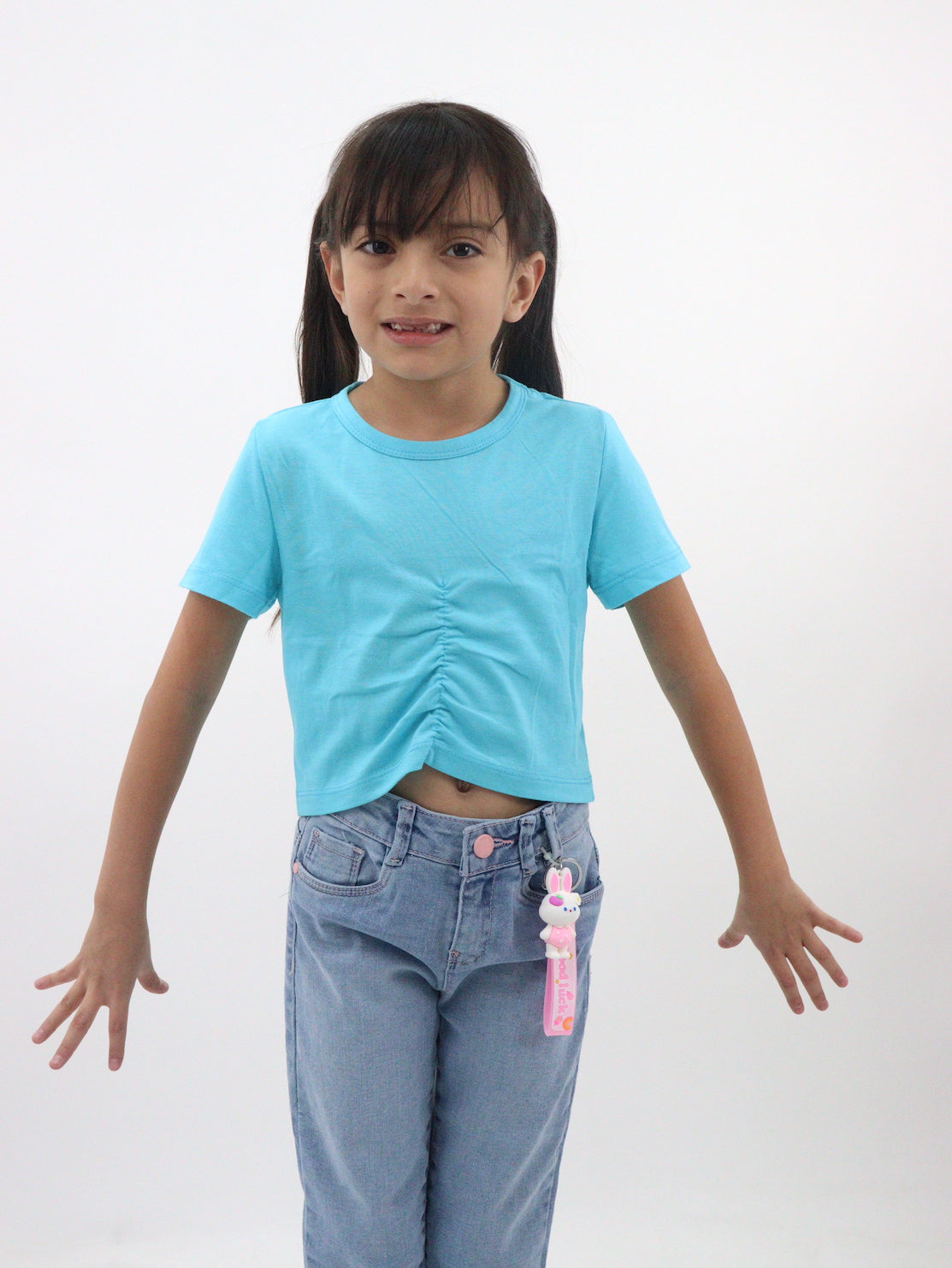 Playera fruncida de color azul turquesa