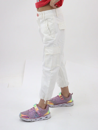 Pantalón parachute de color blanco