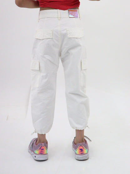 Pantalón parachute de color blanco
