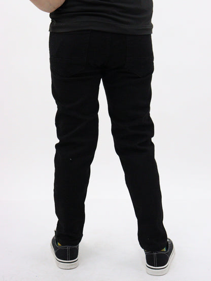 Jeans skinny de color negro con parche