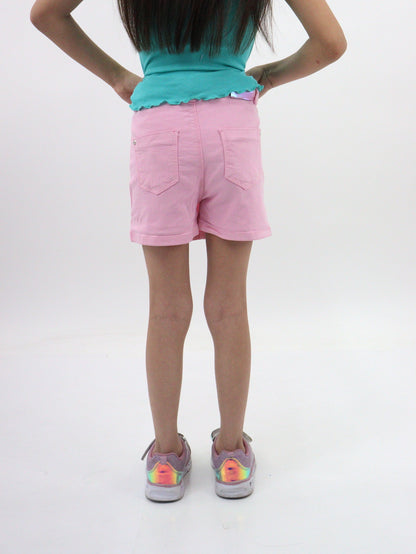 Short falda de color rosa