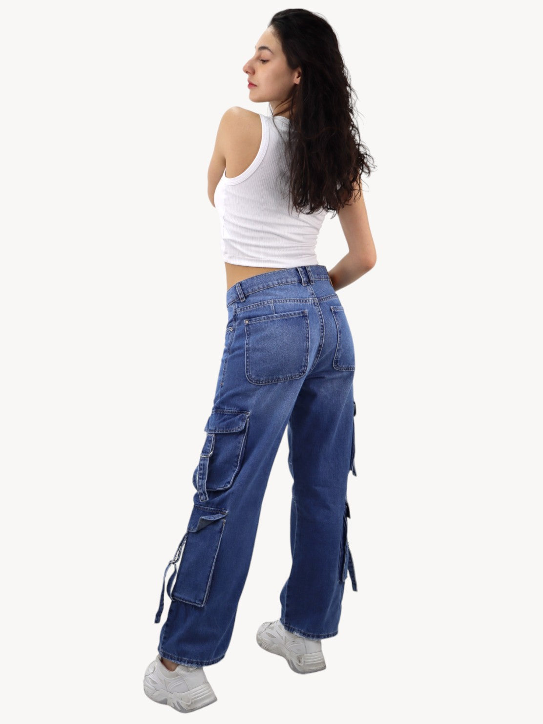 Jeans cargo tiro medio