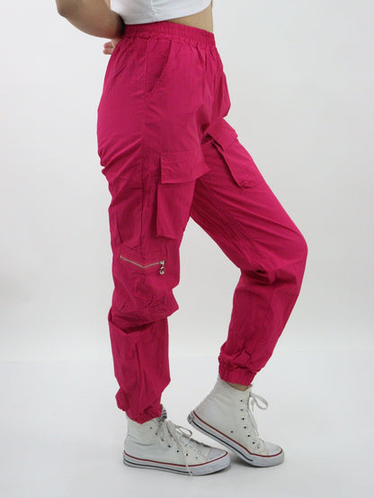 Jogger de tela ligera tipo pants color fucsia