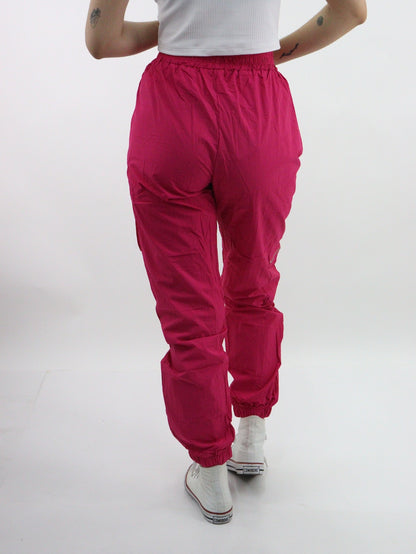 Jogger de tela ligera tipo pants color fucsia
