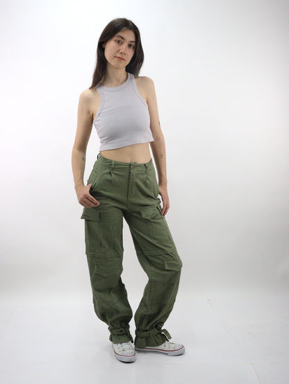 Pantalón cargo de color verde militar (NUEVA TEMPORADA)