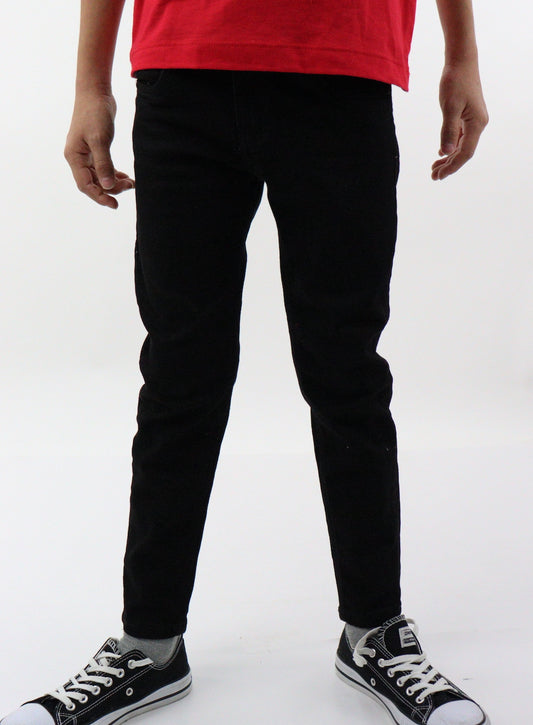 Jeans skinny de color negro (básico)