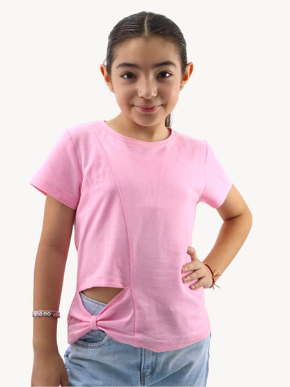 Playera manga corta color rosa con detalle de moño