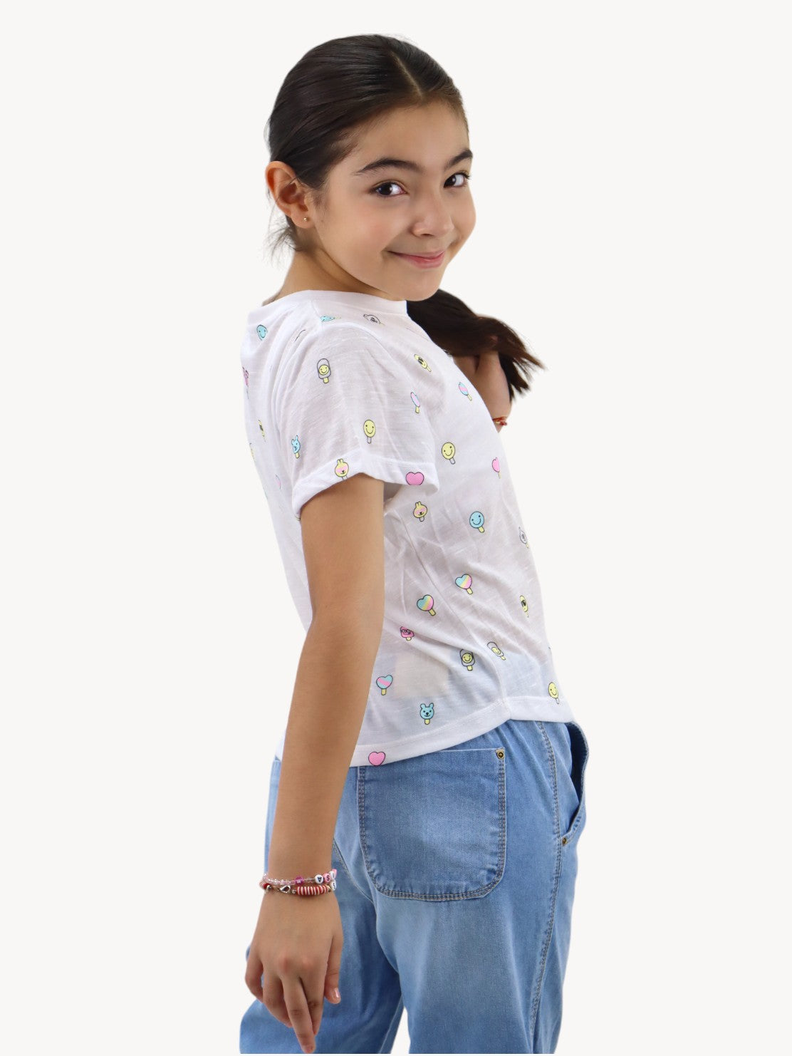 Playera smiley manga corta de color blanco