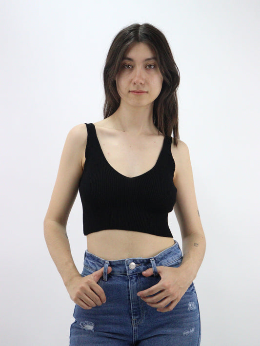 Blusa tank de color negro