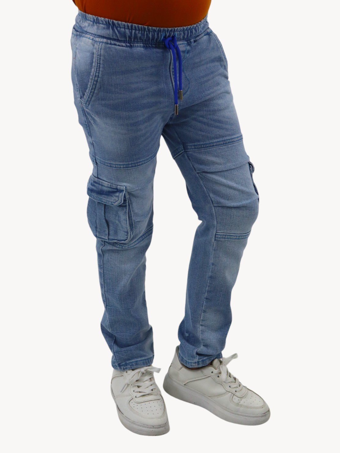 Jogger cargo slim azul claro